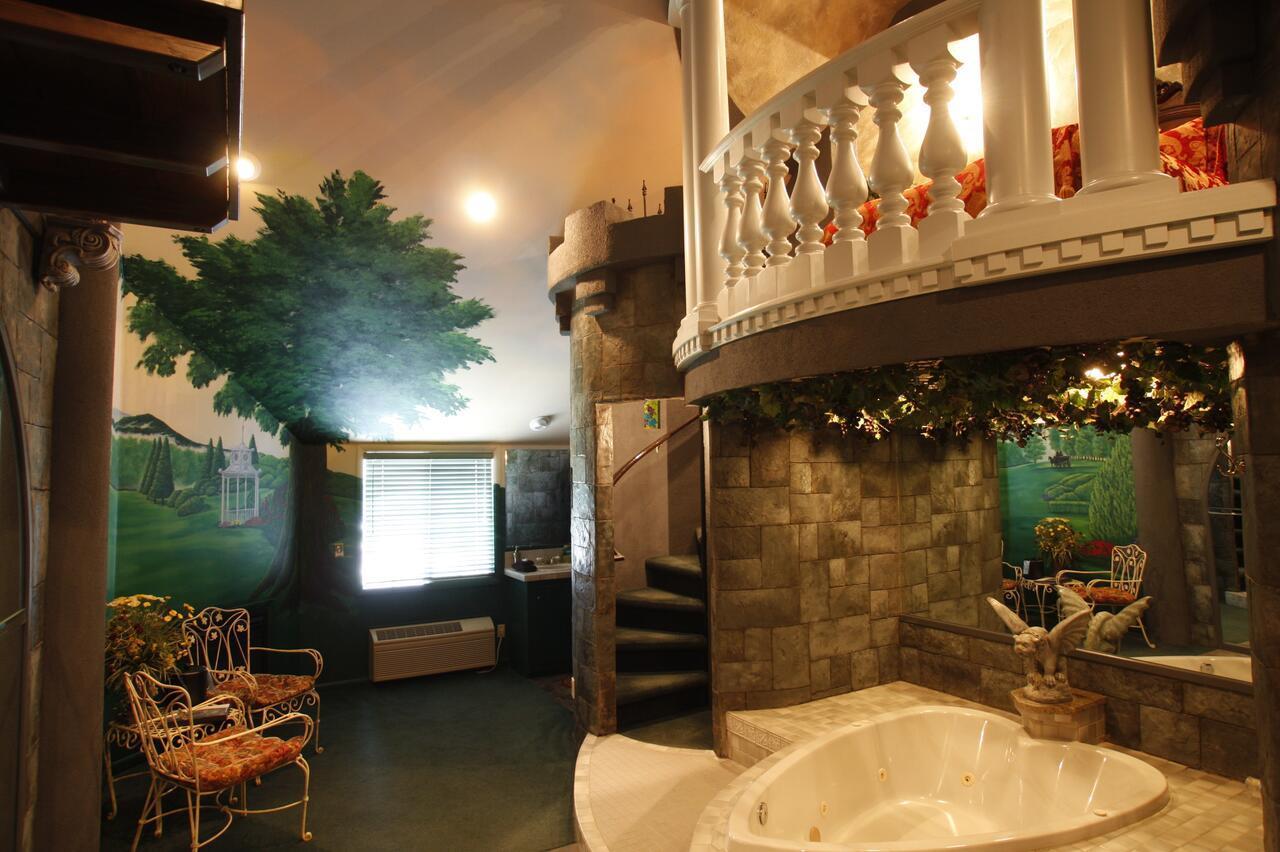 Black Swan Inn Luxurious Theme Rooms Pocatello Εξωτερικό φωτογραφία